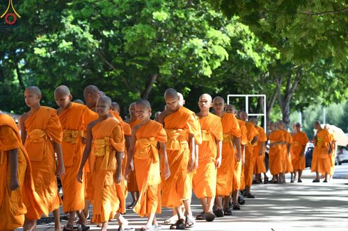 ภาพ No.151120:พิธีบูชาข้าวพระ ในวันอาทิตย์ต้นเดือน วันที่ 1 กันยายน พ.ศ. 2567 ณ สภาธรรมกายสากล วัดพระธรรมกาย