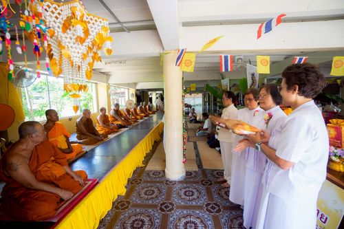 ภาพ No.262144:วันที่ 22 ตุลาคม พ.ศ. 2568 พิธีทอดกฐินสามัคคีทั่วไทย 30,000 วัด โดยคณะศิษยานุศิษย์ บูชาธรรม 81 ปี หลวงพ่อธัมมชโย ณ วัดดอนคนฑา อ.บัวใหญ่ จ.นครราชสีมา