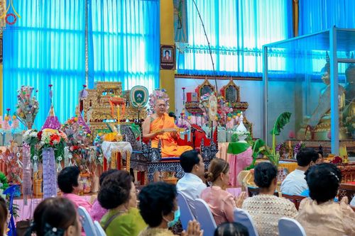 ภาพ No.166850:พิธีทอดกฐิน ณ วัดบัวผัน แขวงท่าข้าม เขตบางขุนเทียน กรุงเทพมหานคร ในโครงการกฐินสามัคคีทั่วไทย 30,000 วัด บูชาธรรม 80 ปี หลวงพ่อธัมมชโย โดยคณะศิษยานุศิษย์วัดพระธรรมกาย วันที่ 20 ตุลาคม พ.ศ. 2567