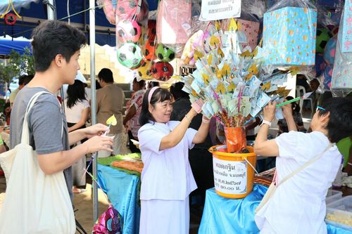 ภาพ No.166551:พิธีทอดกฐิน ณ วัดไทรม้าเหนือ จ.นนทบุรี ในโครงการกฐินสามัคคีทั่วไทย 30,000 วัด บูชาธรรม 80 ปี หลวงพ่อธัมมชโย โดยคณะศิษยานุศิษย์วัดพระธรรมกาย วันที่ 23 ตุลาคม พ.ศ. 2567