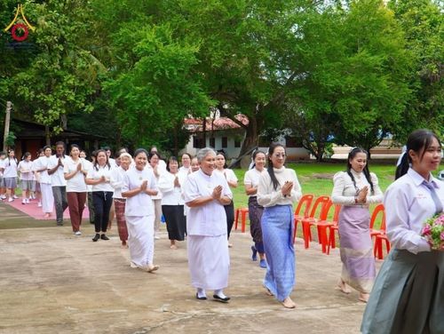 ภาพ No.176724:พิธีทอดกฐิน ณ วัดแหลมรวกอินทรนิมิตร ต.ธงชัยเหนือ อ.ปักธงชัย จ.นครราชสีมา ในโครงการกฐินสามัคคีทั่วไทย 30,000 วัด บูชาธรรม 80 ปี หลวงพ่อธัมมชโย โดยคณะศิษยานุศิษย์วัดพระธรรมกาย วันที่ 27 ตุลาคม พ.ศ.2567 กฐินสัมฤทธิ์เด็กดี V-Star โรงเรียนตะวันชัย จ.นครราชสีม