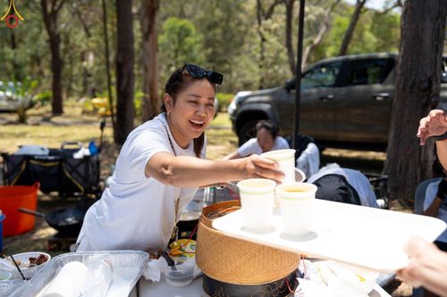 ภาพ No.99524:งานบุญพิธีทอดกฐินสามัคคี มหากาลทาน วัดพระธรรมกายซิดนีย์ เพื่อขยายอาคารปฏิบัติธรรม คุณยายอาจารย์มหารัตนอุบาสิกาจันทร์ ขนนกยูง วันที่ 12 พฤศจิกายน พ.ศ. 2566