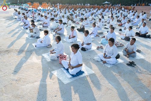 ภาพ No.174477:พิธีประดิษฐานดวงแก้วบรมเศรษฐี นาคีพ่นสมบัติใหญ่ ลานเอนกประสงค์พญานาค 4 ตระกูล วันที่ 15 พฤศจิกายน พ.ศ. 2567 ณ พุทธอุทยานนานาชาติ จ.หนองคาย