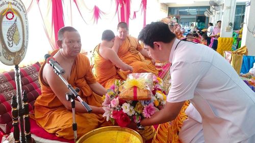 ภาพ No.183725:พิธีทอดกฐิน ณ วัดโคกพนมดี จ.ปราจีนบุรี ในโครงการทอดกฐินสามัคคีทั่วไทย 30,000 วัด บูชาธรรม 80 ปี หลวงพ่อธัมมชโย โดยคณะศิษยานุศิษย์วัดพระธรรมกาย วันที่ 10 พฤศจิกายน พ.ศ. 2567