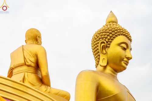 ภาพ No.118948:คณะพุทธบุตรธรรมยาตราร่วมปฏิบัติธรรม และถ่ายภาพหมู่ประวัติศาสตร์ ในโครงการธรรมยาตราฯ ปีที่ 12  วันที่ 25 มกราคม พ.ศ. 2567  ณ อาคารธรรมยาตรา กตัญญูบูชามหาปูชนียาจารย์  ตรงข้ามวัดปากน้ำภาษีเจริญ จ.กรุงเทพมหานคร