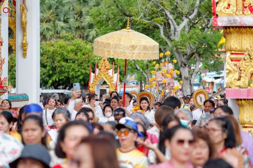 ภาพ No.260349:วันที่ 19 ตุลาคม พ.ศ. 2568 พิธีทอดกฐินสามัคคีทั่วไทย 30,000 วัด โดยคณะศิษยานุศิษย์ บูชาธรรม 81 ปี หลวงพ่อธัมมชโย ณ วัดไชยธาราราม ต.ฉลอง อ.เมืองภูเก็ต จ.ภูเก็ต