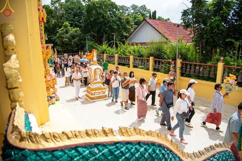 ภาพ No.163283:โครงการกฐินสามัคคีทั่วไทย 30,000 วัด บูชาธรรม 80 ปี หลวงพ่อธัมมชโย โดย คณะศิษยานุศิษย์วัดพระธรรมกาย ณ วัดโสภณาราม อ.ลำลูกกา จ.ปทุมธานี วันที่ 19 ตุลาคม พ.ศ. 2567