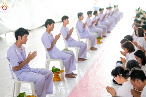 ภาพ No.140217:พิธีตัดปอยผมและปลงผม โครงการอุปสมบทหมู่ธรรมทายาท ระดับอุดมศึกษา รุ่นที่ 51 ภาคฤดูฝน วันเสาร์ที่ 8 มิถุนายน พ.ศ.2567 ณ มหารัตนวิหารคด 9 วัดพระธรรมกาย