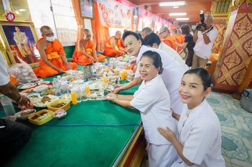 ภาพ No.169320:พิธีทอดกฐิน ณ วัดสุนทรประดิษฐ์ จ.พิษณุโลก ในโครงการกฐินสามัคคีทั่วไทย 30,000 วัด บูชาธรรม 80 ปี หลวงพ่อธัมมชโย โดยคณะศิษยานุศิษย์วัดพระธรรมกาย วันที่ 25 ตุลาคม พ.ศ. 2567