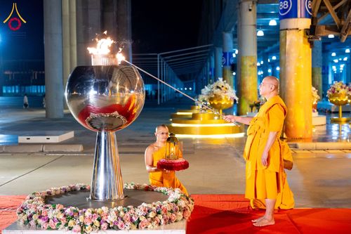 ภาพ No.187578:พิธีฉลองชัยสวดมนต์บทธัมมจักกัปปวัตนสูตร 7,000,000,000 จบ และพิธีสวดมนต์ข้ามปี วันที่ 31 ธันวาคม พ.ศ. 2567 ถึงวันที่ 1 มกราคม พ.ศ. 2568 ณ มหารัตนวิหารคด วัดพระธรรมกาย จ.ปทุมธานี