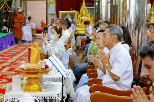 ภาพ No.173406:พิธีทอดกฐิน ณ วัดชมนิมิตร อ.พระประแดง จ.สมุทรปราการ ในโครงการกฐินสามัคคีทั่วไทย 30,000 วัด บูชาธรรม 80 ปี หลวงพ่อธัมมชโย โดยคณะศิษยานุศิษย์วัดพระธรรมกาย วันที่ 18 ตุลาคม พ.ศ. 2567