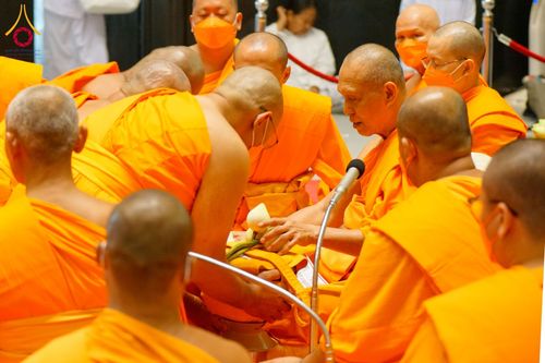 ภาพ No.62070:พิธีอุปสมบทในโครงการอุปสมบทหมู่ บูชาธรรมหลวงพ่อธัมมชโย พ.ศ.2567 ณ อุโบสถ วัดพระธรรมกาย จ.ปทุมธานี วันที่ 13-15 เมษายน พ.ศ. 2567