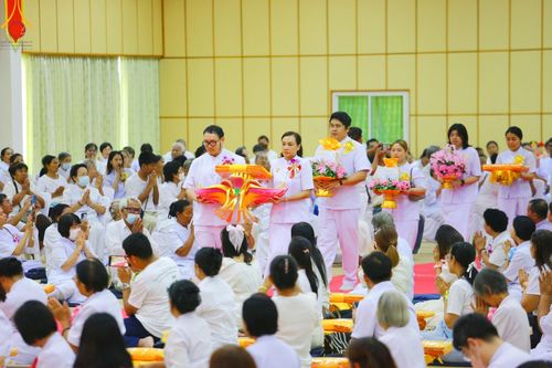 ภาพ No.183829:พิธีทอดกฐิน ณ ศูนย์กัลยาณมิตรพิจิตร ในโครงการทอดกฐินสามัคคีทั่วไทย 30,000 วัด บูชาธรรม 80 ปี หลวงพ่อธัมมชโย โดยคณะศิษยานุศิษย์วัดพระธรรมกาย วันที่ 11 พฤศจิกายน พ.ศ. 2567