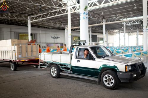 ภาพ No.60788:V.37 ยิ่งกว่าดี เพื่อ 80 ปีของพ่อ ภาพการเตรียมงานของหน่วยงานต่างๆ เพื่อพิธีฉลองอายุวัฒนมงคล 80 ปี หลวงพ่อธัมมชโย และรับถวายมหาสังฆทาน 10,000 กว่าวัดทั่วประเทศ ในวันคุ้มครองโลก วันจันทร์ที่ 22 เมษายน พ.ศ. 2567