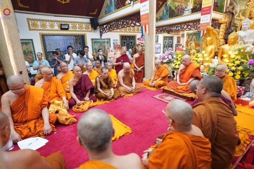 ภาพ No.94161:วัดพระธรรมกาย ร่วมบุญกฐินเวียดนาม เชื่อมสัมพันธไมตรี สร้างสามัคคีสงฆ์ วันที่ 12 พฤศจิกายน พ.ศ. 2566