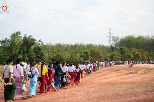 ภาพ No.129302:พิธีประดิษฐานพระบรมสารีริกธาตุ ณ มหารัตนะเจดีย์สิริปทุมสวรรค์ ศูนย์ปฏิบัติธรรมภาคใต้ อ.บางกล่ำ จ.สงขลา วันที่ 10 มีนาคม พ.ศ.2567