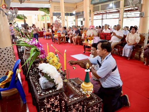 ภาพ No.252431:วันที่ 11 ตุลาคม พ.ศ. 2568 พิธีทอดกฐินสามัคคีทั่วไทย 30,000 วัด โดยคณะศิษยานุศิษย์ บูชาธรรม 81 ปี หลวงพ่อธัมมชโย ณ วัดดอกไม้ อ.บางปะหัน จ.พระนครศรีอยุธยา