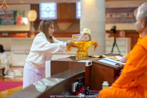 ภาพ No.186081:พิธีมุทิตาสักการะ เนื่องในวาระอายุวัฒนมงคล ๘๔ ปี หลวงพ่อทัตตชีโว วันอาทิตย์ที่ ๒๒ ธันวาคม พ.ศ. ๒๕๖๗ ณ วัดพระธรรมกายลอนดอน