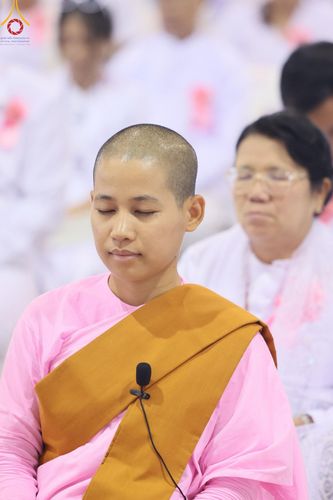 ภาพ No.124517:พิธีถวายรางวัล Guinness World Records "สถิตินั่งสมาธิและร่วมลงชื่อเพื่อสร้างสันติภาพโลก ด้วยจำนวนคนที่มากที่สุดในโลก" ณ สภาธรรมกายสากล วัดพระธรรมกาย วันมาฆบูชา เสาร์ที่ 24 กุมภาพันธ์ พ.ศ. 2567