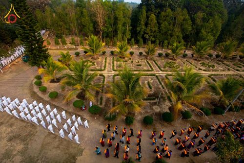 ภาพ No.75885:พิธีบรรพชาสามเณร ณ วัดปันชารี สันติปูร์ อรัญกฏิ เมืองคาร์กาชารี ประเทศบังกลาเทศ วันที่ 10 กุมภาพันธ์ พ.ศ. 2566