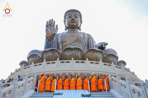 ภาพ No.68009:พิธีบรรพชาสามเณร รุ่นที่ 9 ประจำปี 2565 ณ วัดพระธรรมกายฮ่องกง ประเทศสาธารณรัฐประชาชนจีน วันที่ 24 ธันวาคม พ.ศ. 2565