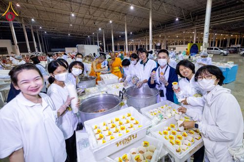 ภาพ No.121521:พิธีถวายภัตตาหารเป็นสังฆทาน แด่คณะพระธรรมยาตรา ปีที่ 12 วันที่ 31 มกราคม พ.ศ. 2567 ณ สภาธรรมกายสากล วัดพระธรรมกาย