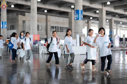 ภาพ No.59309:การอบรมอาสาสมัคร  เตรียมงานและจัดถวายภัตตาหาร แด่พระสังฆาธิการ 10,000 กว่าวัดทั่วประเทศ ในวันที่ 21-22 เมษายน พ.ศ.2567 เพื่องานวันคุ้มครองโลก จัดโดย ชมรมพุทธศาสตร์สากลฯ