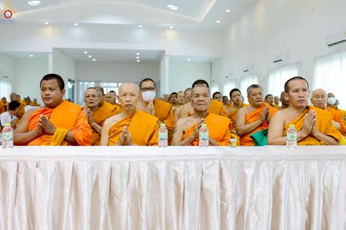 ภาพ No.232901:วันที่ 8  กรกฏาคม พ.ศ. 2568 สัมมนาคณะสงฆ์โซนภาคตะวันตก เพื่อฟื้นฟูพระพุทธศาสนา โครงการทอดกฐิน 30,000 วัดทั่วไทย ประจำปีพุทธศักราช 2568 ณ ศูนย์ปฏิบัติธรรมพระมงคลเทพมุนี อ.สองพี่น้อง จ.สุพรรณบุรี