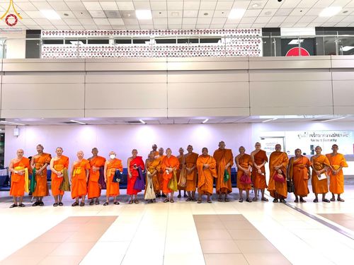 ภาพ No.60274:การต้อนรับพระสังฆาธิการ 10,000 กว่าวัดทั่วประเทศ พิธีมอบปัจจัยช่วยเหลือครู 4 จังหวัดชายแดนภาคใต้ พิธีปฏิบัติธรรม ในวันคุ้มครองโลก วันจันทร์ที่ 22 เมษายน พ.ศ.2567 ณ วัดพระธรรมกาย จ.ปทุมธานี