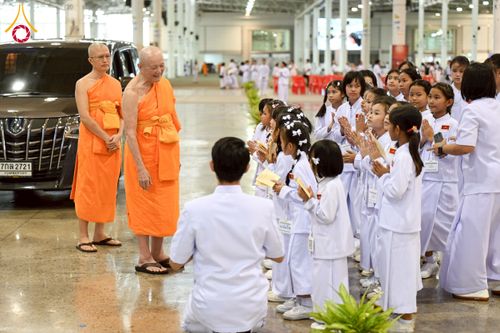 ภาพ No.261165:วันอาทิตย์ที่ 5 ตุลาคม พ.ศ. 2568 พิธีจุดเทียนใจ ไฟนิรันด์ อนันตชัย ณ สภาธรรมกายสากล วัดพระธรรมกาย