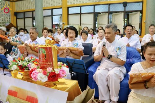 ภาพ No.183193:พิธีทอดกฐิน ณ วัดจวนดำรงศ์ราชพลขันต์ อ.พระประแดง จ.สมุทรปราการ ในโครงการทอดกฐินสามัคคีทั่วไทย 30,000 วัด บูชาธรรม 80 ปี หลวงพ่อธัมมชโย โดยคณะศิษยานุศิษย์วัดพระธรรมกาย วันศุกร์ที่ 15 พฤศจิกายน พ.ศ. 2567