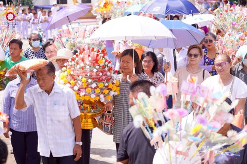 ภาพ No.275561:วันที่ 5 พฤศจิกายน พ.ศ. 2568 พิธีทอดกฐินสามัคคีทั่วไทย ณ วัดวังมะนาว อ.ปากท่อ จ.ราชบุรี โดยคณะศิษยานุศิษย์ บูชาธรรม 81 ปี หลวงพ่อธัมมชโย