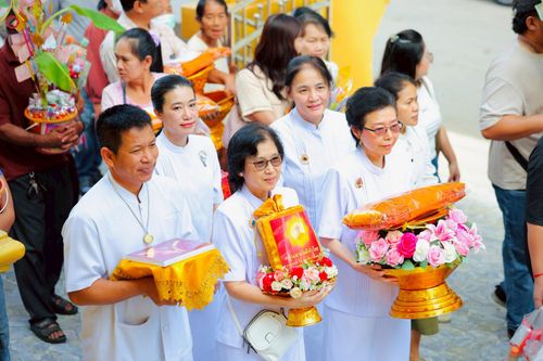 ภาพ No.266472:วันที่ 19 ตุลาคม พ.ศ. 2568 พิธีทอดกฐินสามัคคีทั่วไทย ณ วัดพระประทานพร อ.ศรีราชา ชลบุรี โดยคณะศิษยานุศิษย์ บูชาธรรม 81 ปี หลวงพ่อธัมมชโย