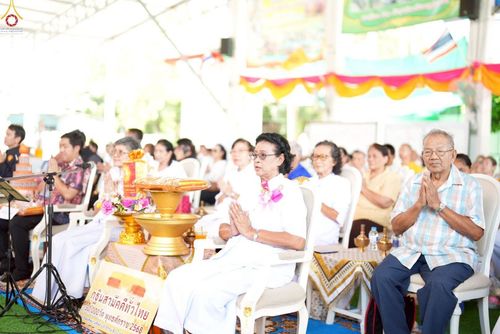 ภาพ No.257621:วันที่ 18 ตุลาคม พ.ศ. 2568 พิธีทอดกฐินสามัคคีทั่วไทย 30,000 วัด โดยคณะศิษยานุศิษย์ บูชาธรรม 81 ปี หลวงพ่อธัมมชโย ณ วัดศาลากุล ต.เกาะเกร็ด อ.ปากเกร็ด จ.นนทบุรี