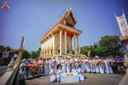 ภาพ No.178484:พิธีทอดกฐิน ณ วัดฟากทุ่ง ต.โนนพลวง อ.ลานกระบือ จ.กำแพงเพชร ในโครงการทอดกฐินสามัคคีทั่วไทย 30,000 วัด บูชาธรรม 80 ปี หลวงพ่อธัมมชโย โดยคณะศิษยานุศิษย์วัดพระธรรมกาย วันที่ 14 พฤศจิกายน พ.ศ. 2567