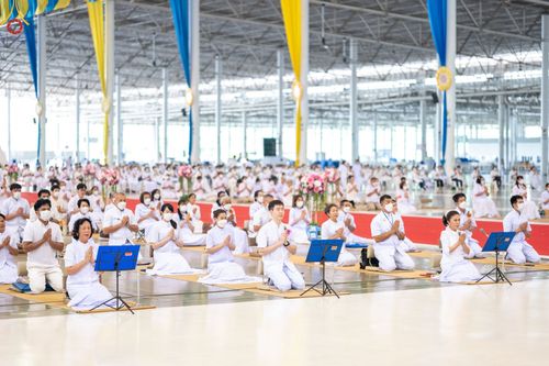 ภาพ No.88074:พิธีจุดเทียนใจ ไฟนิรันดร์ อนันตชัย วันอาทิตย์ที่ 17 กันยายน พ.ศ. 2566 ณ สภาธรรมกายสากล วัดพระธรรมกาย