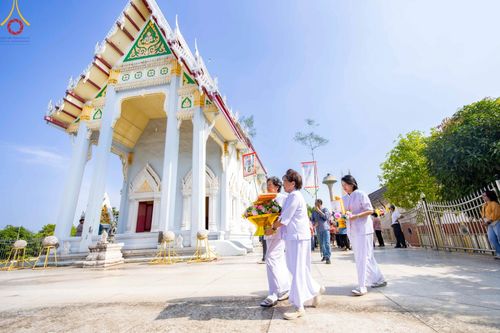 ภาพ No.93385:พิธีทอดกฐินสามัคคีทั่วไทย 5,000 วัด  ณ วัดปทุมทอง จ.ปทุมธานี วันอาทิตย์ที่ 5 พฤศจิกายน พ.ศ. 2566