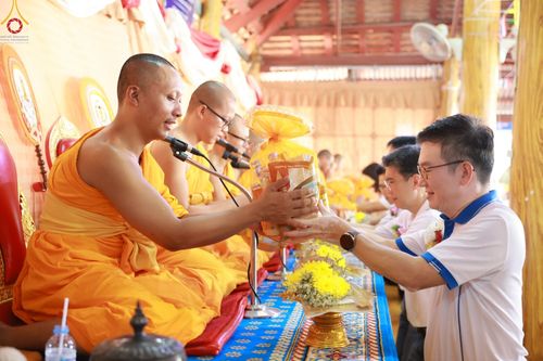 ภาพ No.92465:พิธีทอดกฐินสามัคคีทั่วไทย  ณ วัดช้างใหญ่ ต.ช้างใหญ่ อ.บางไทร จ.พระนครศรีอยุธยา วันเสาร์ที่ 4 พฤศจิกายน พ.ศ. 2566