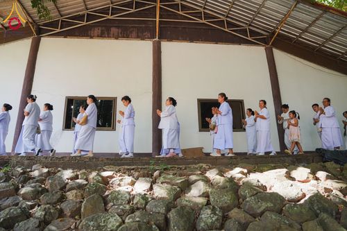 ภาพ No.171059:พิธีทอดกฐิน ณ วัดถ้ำผายา อ.นาด้วง จ.เลย ในโครงการกฐินสามัคคีทั่วไทย 30,000 วัด บูชาธรรม 80 ปี หลวงพ่อธัมมชโย โดยคณะศิษยานุศิษย์วัดพระธรรมกาย วันที่ 27 ตุลาคม พ.ศ. 2567