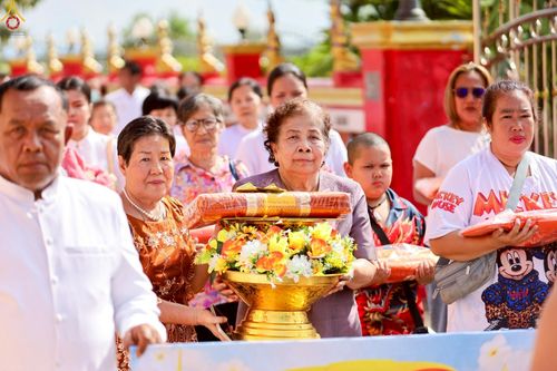 ภาพ No.250857:วันพุธที่ 8 ตุลาคม พ.ศ. 2568 พิธีทอดกฐินสามัคคีทั่วไทย 30,000 วัด โดยคณะศิษยานุศิษย์ บูชาธรรม 81 ปี หลวงพ่อธัมมชโย ณ วัดวังวน อ.พรหมพิราม จ.พิษณุโลก