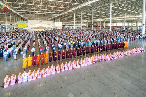 ภาพ No.178154:พิธีทอดผ้าป่าไทย-เมียนมา ครั้งที่ 7 วันอาทิตย์ที่ 1 ธันวาคม พ.ศ.2567 ณ สภาธรรมกายสากล  พระมหาธรรมกายเจดีย์ วัดพระธรรมกาย จ.ปทุมธานี