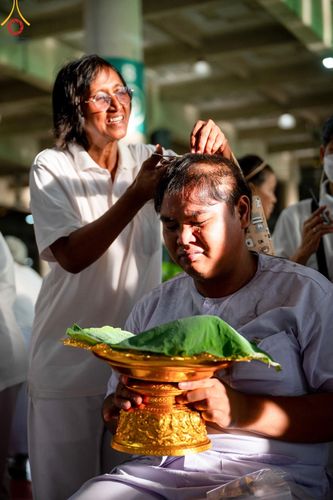 ภาพ No.156621:พิธีบรรพชาอุปสมบท ธรรมทายาท โครงการอุปสมบทหมู่บูชาธรรมครบรอบ 107 ปี วันครูผู้ค้นพบวิชชาธรรมกาย ณ โบสถ์พระไตรปิฏก วัดพระธรรมกาย วันเสาร์ที่ 14 กันยายน พ.ศ. 2567