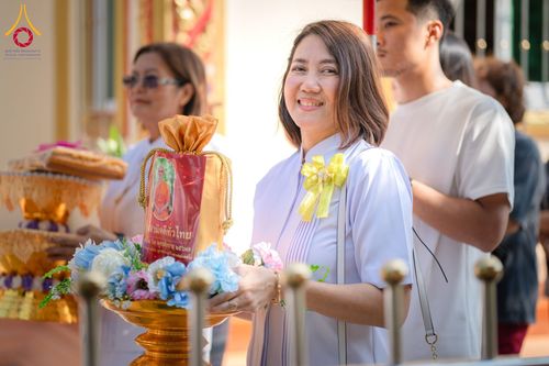 ภาพ No.181947:พิธีทอดกฐิน ณ วัดใหม่วงเดือน จ.ชัยนาท ในโครงการทอดกฐินสามัคคีทั่วไทย 30,000 วัด บูชาธรรม 80 ปี หลวงพ่อธัมมชโย โดยคณะศิษยานุศิษย์วัดพระธรรมกาย วันที่ 2 พฤศจิกายน พ.ศ. 2567