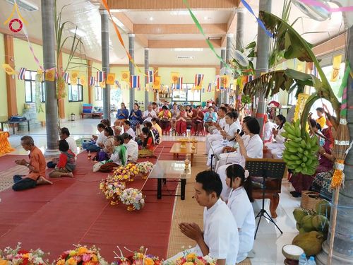 ภาพ No.181534:พิธีทอดกฐิน ณ วัดภูฐานเจ้าป่า อ.โนนดินแดง จ.บุรีรัมย์ ในโครงการทอดกฐินสามัคคีทั่วไทย 30,000 วัด บูชาธรรม 80 ปี หลวงพ่อธัมมชโย โดยคณะศิษยานุศิษย์วัดพระธรรมกาย วันที่ 25 ตุลาคม พ.ศ. 2567