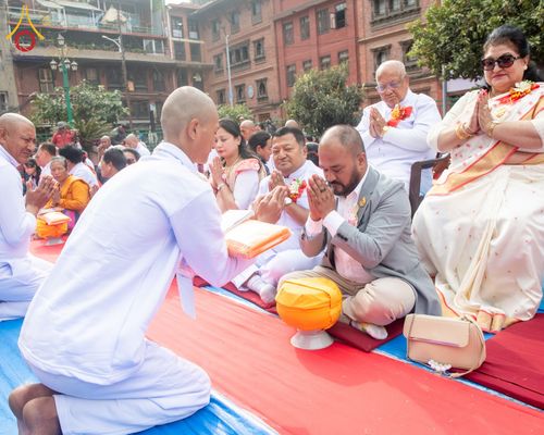 ภาพ No.209727:วันที่ 28 กุมภาพันธ์ พ.ศ.2568 พิธีเปิดโครงการบวชสามเณร พิธีถวายไทยธรรม พิธีขอขมามอบผ้าไตร  ณ เมืองปาตัน ประเทศเนปาล