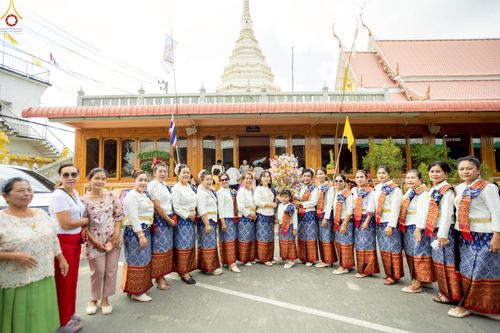 ภาพ No.254903:วันที่ 12 ตุลาคม พ.ศ. 2568 พิธีทอดกฐินสามัคคีทั่วไทย 30,000 วัด โดยคณะศิษยานุศิษย์ บูชาธรรม 81 ปี หลวงพ่อธัมมชโย ณ วัดตะคร้ำเอน อ.ท่ามะกา  จ.กาญจนบุรี