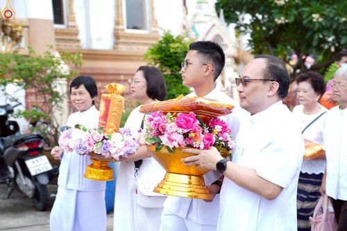 ภาพ No.253769:วันที่ 12 ตุลาคม พ.ศ. 2568 พิธีทอดกฐินสามัคคีทั่วไทย 30,000 วัด โดยคณะศิษยานุศิษย์ บูชาธรรม 81 ปี หลวงพ่อธัมมชโย ณ วัดดอกไม้ เขตยานนาวา กรุงเทพฯ