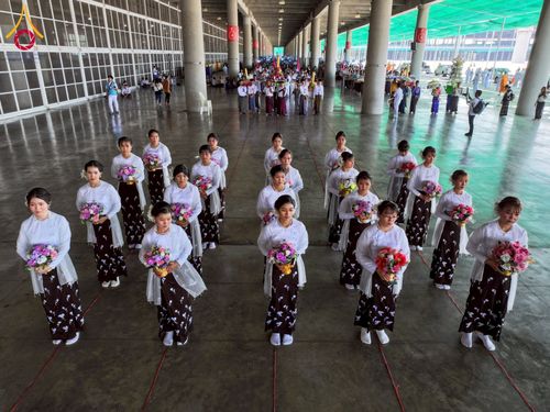 ภาพ No.232759:วันอาทิตย์ที่ 6 กรกฏาคม พ.ศ. 2568 พิธีสวดธัมมจักกัปปวัตตนสูตร เมียนมา ครั้งที่ 8 ณ มหาธรรมกายเจดีย์ วัดพระธรรมกาย