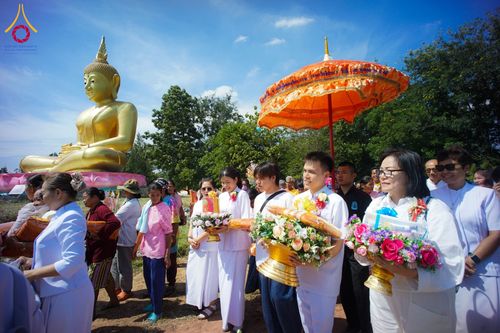 ภาพ No.178271:พิธีทอดกฐิน ณ ศูนย์ปฏิบัติธรรมเทียนถวาย ต.หนองไทร อ.ด่านขุนทด จ.นครราชสีมา ในโครงการทอดกฐินสามัคคีทั่วไทย 30,000 วัด บูชาธรรม 80 ปี หลวงพ่อธัมมชโย โดยคณะศิษยานุศิษย์วัดพระธรรมกาย วันที่ 7 พฤศจิกายน พ.ศ. 2567