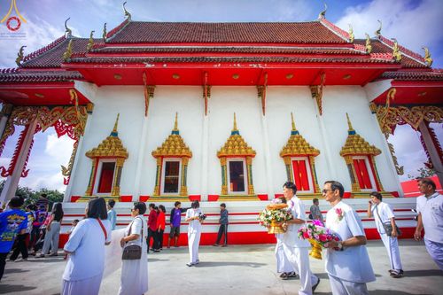 ภาพ No.164526:พิธีทอดกฐิน ณ วัดเทพมงคล อ.บางซ้าย จ.พระนครศรีอยุธยา ในโครงการกฐินสามัคคีทั่วไทย 30,000 วัด บูชาธรรม 80 ปี หลวงพ่อธัมมชโย โดยคณะศิษยานุศิษย์วัดพระธรรมกาย วันที่ 20 ตุลาคม พ.ศ. 2567